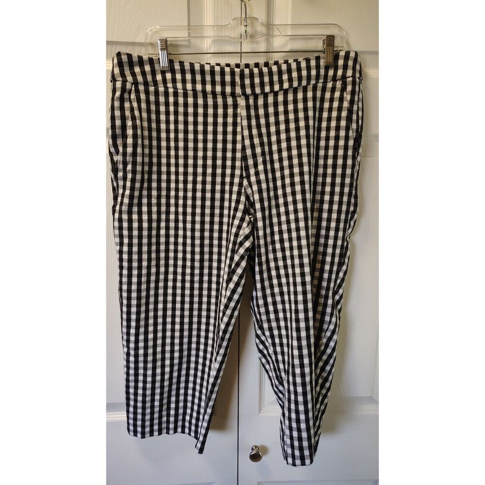 Time and Tru Black and White Gingham Capri Pants Women’s Size 14 Mid Rise